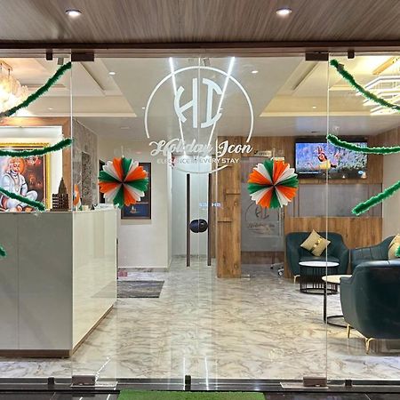 Hotel Holiday Icon Dwarka  Exterior photo